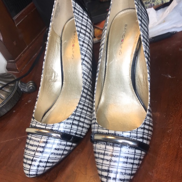 Black and white heels - Picture 7 of 8